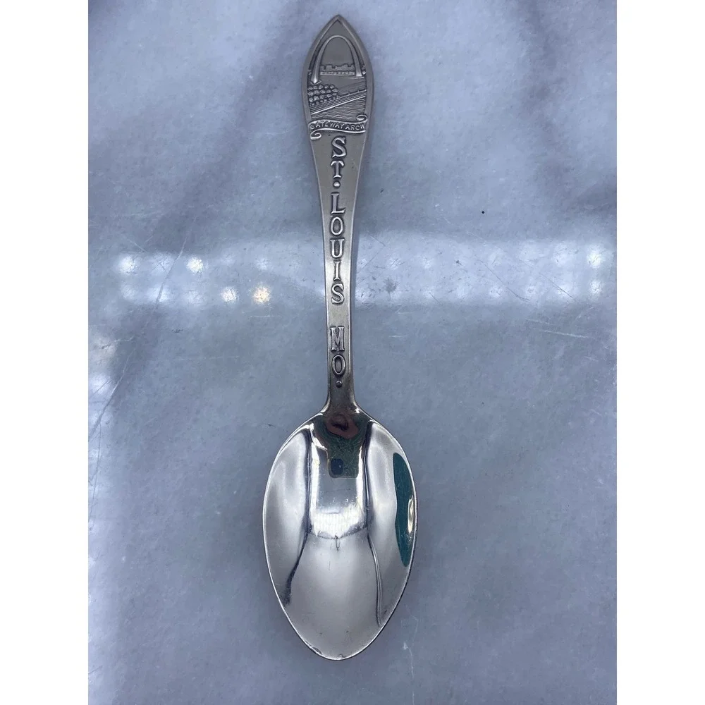 Sterling Silver St Louis MO Souvenir Spoon Gateway Arch .925 .4oz Collector MCM